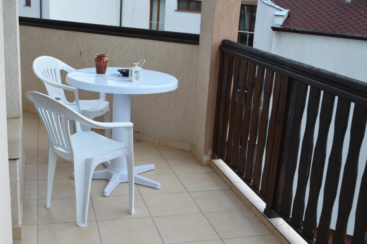 Aquamarine Apartments Sveti Vlas Exterior photo