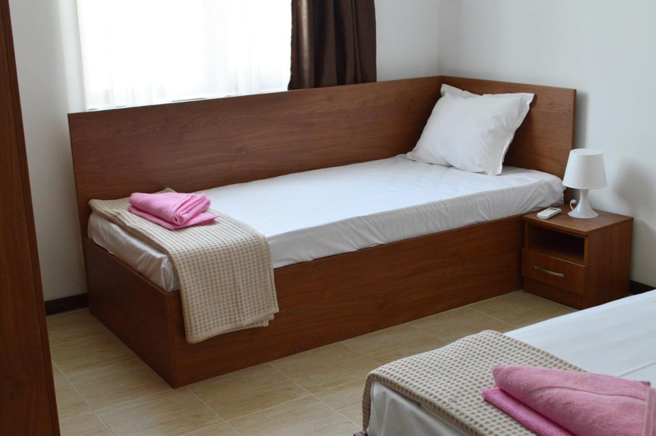 Aquamarine Apartments Sveti Vlas Exterior photo