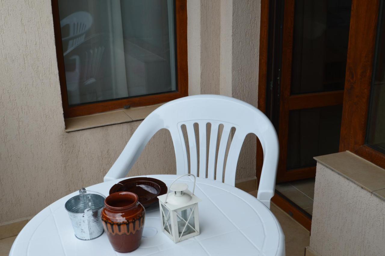 Aquamarine Apartments Sveti Vlas Exterior photo